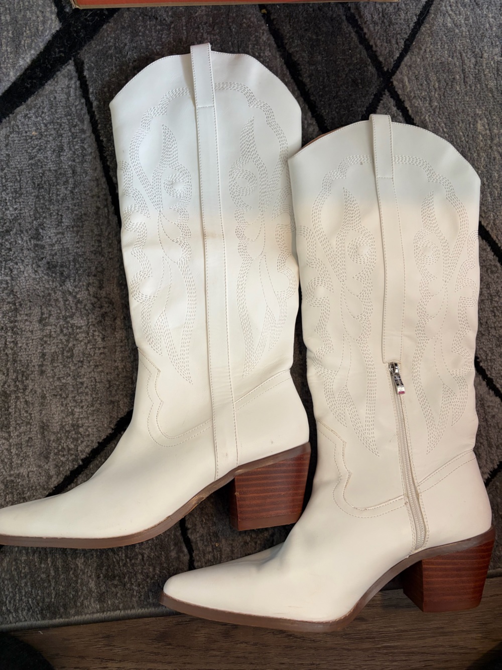 Arider Girl White Western Cowboy Boots Embroidered Block Heel Size 10